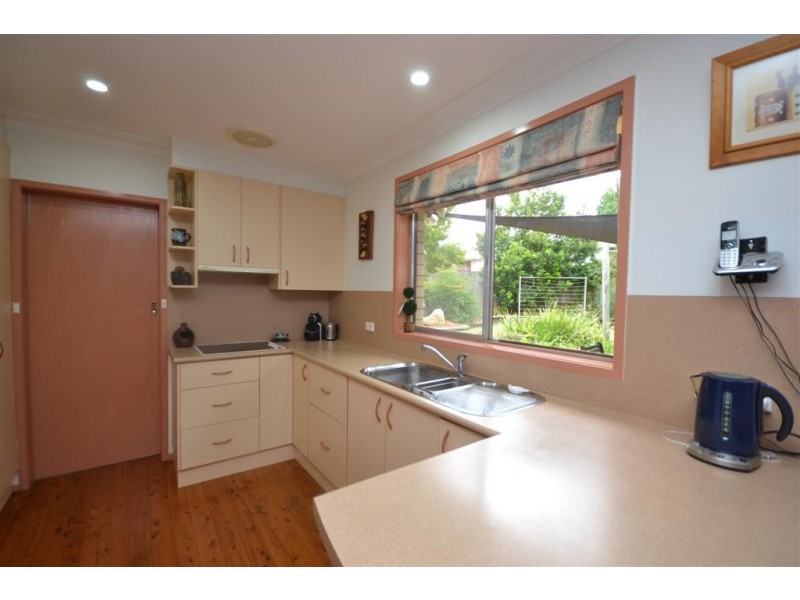 47 Walsh Crescent, North Nowra NSW 2541