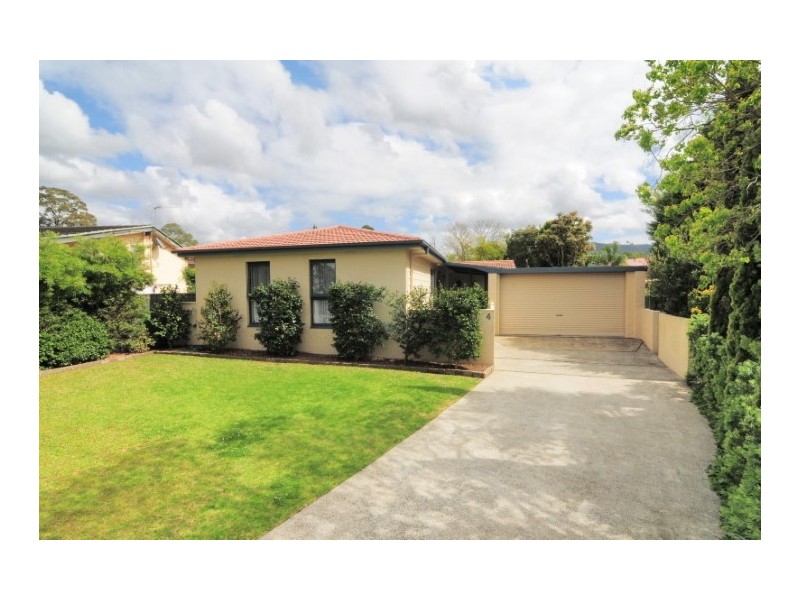 4 Emery Close, Bomaderry NSW 2541