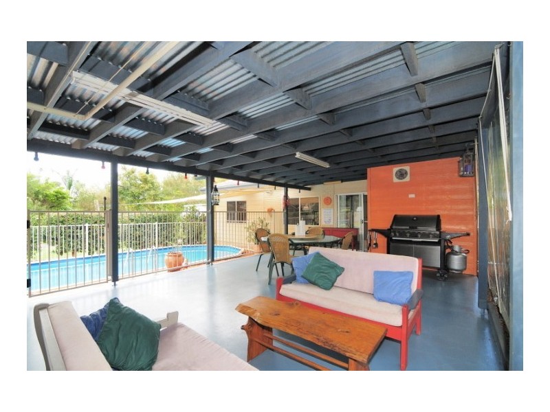 4 Emery Close, Bomaderry NSW 2541