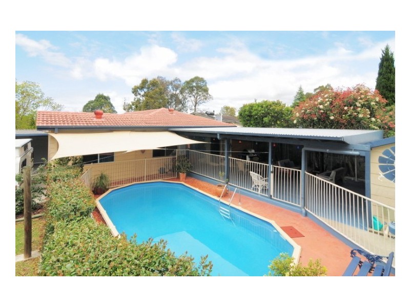 4 Emery Close, Bomaderry NSW 2541