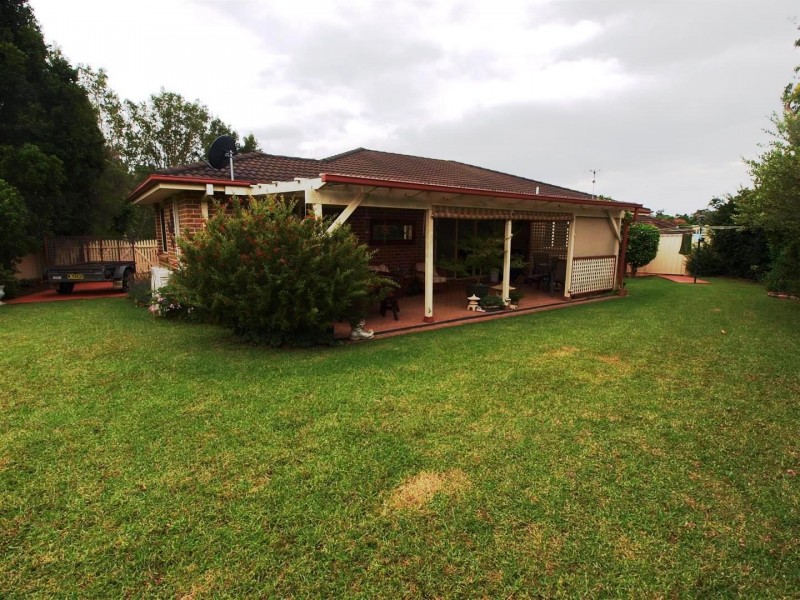 7 Mayfair Court, Bomaderry NSW 2541