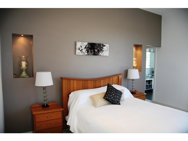 11 Staples Street, Shoalhaven Heads NSW 2535