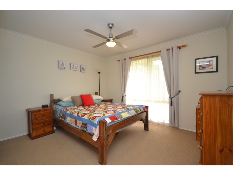 13 Peppermint Drive, Worrigee NSW 2540
