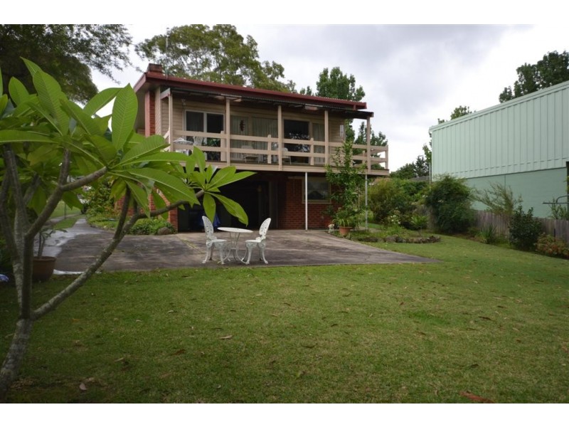 86 Walsh Crescent, North Nowra NSW 2541