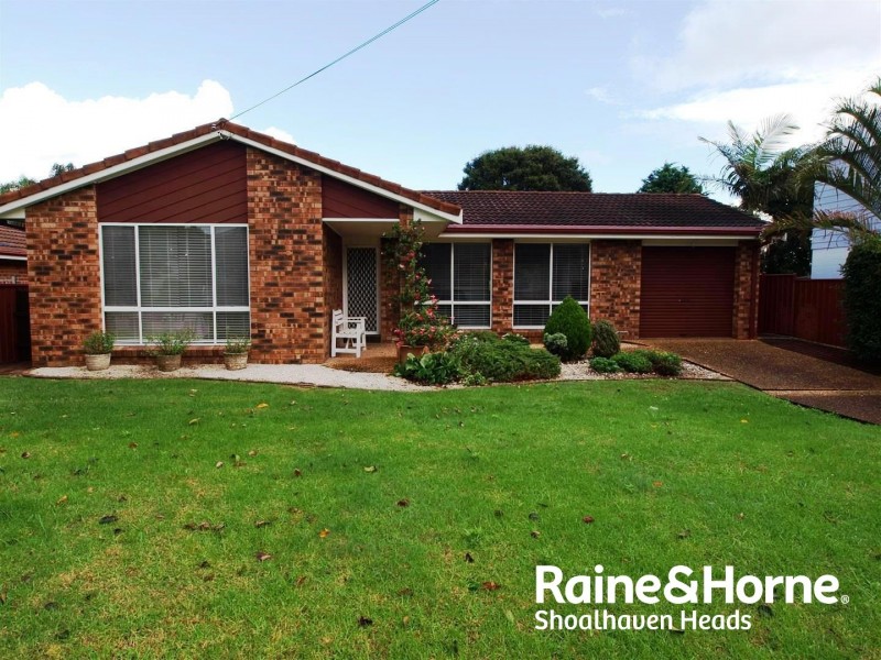 3 Bass Road, Shoalhaven Heads NSW 2535