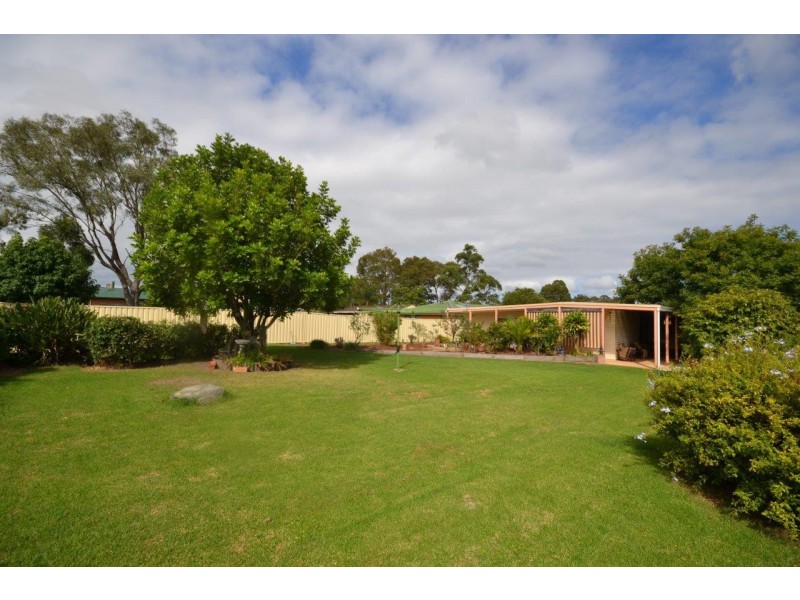 4 Calymea Street, Nowra Hill NSW 2540