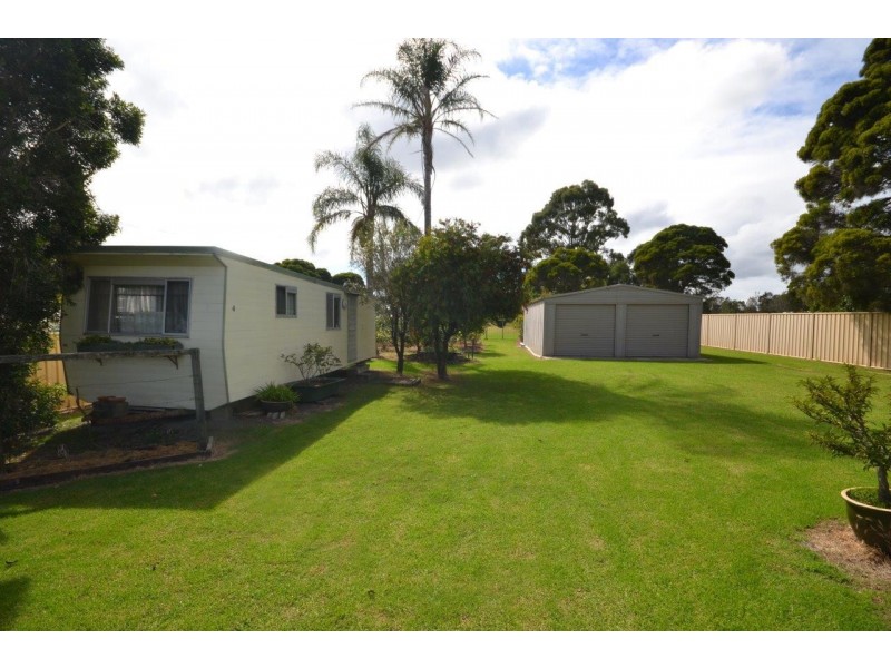 4 Calymea Street, Nowra Hill NSW 2540
