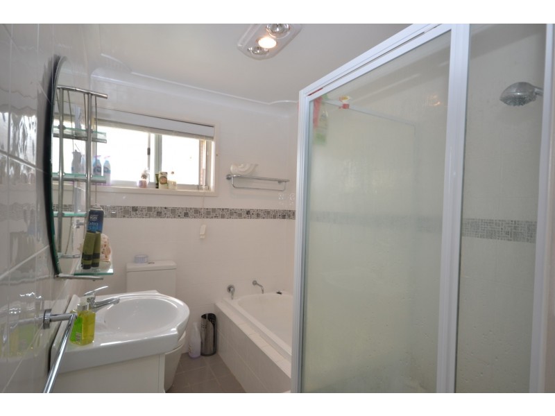 19 Crookhaven Drive, Greenwell Point NSW 2540