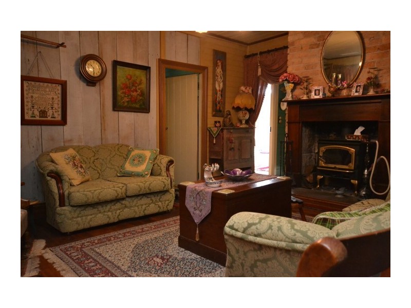 19 Ferry Lane, Nowra NSW 2541