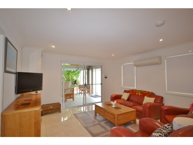 17 Jervis Street, Greenwell Point NSW 2540