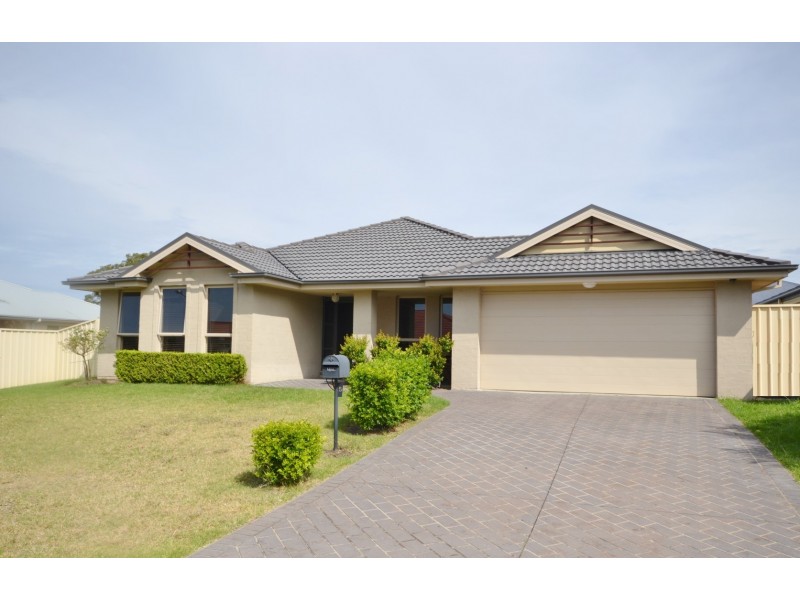 5 Bluewattle Road, Worrigee NSW 2540