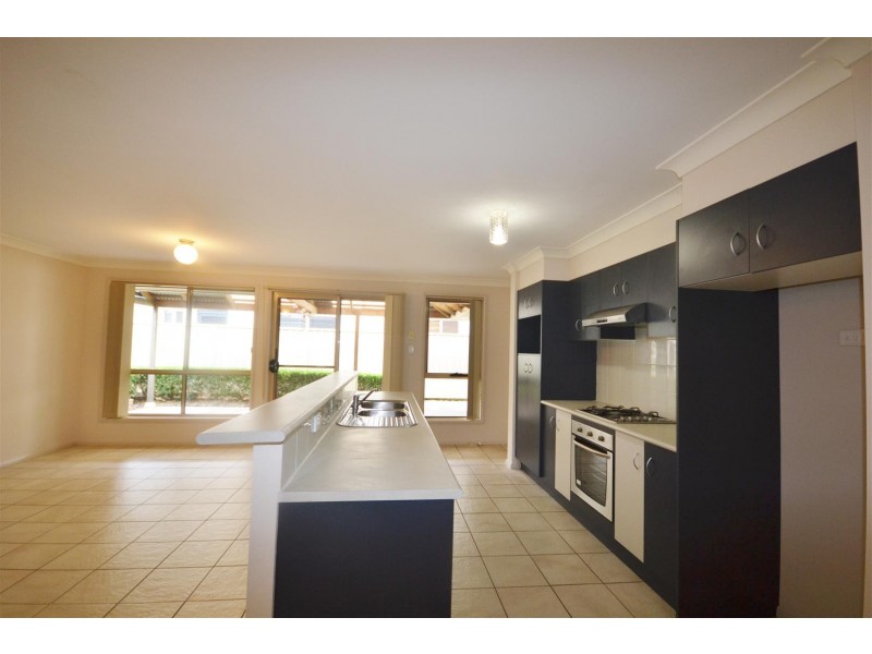 5 Bluewattle Road, Worrigee NSW 2540