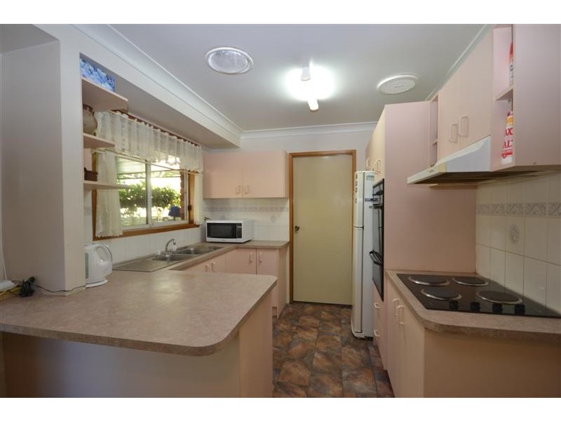 45 Peak Avenue, North Nowra NSW 2541