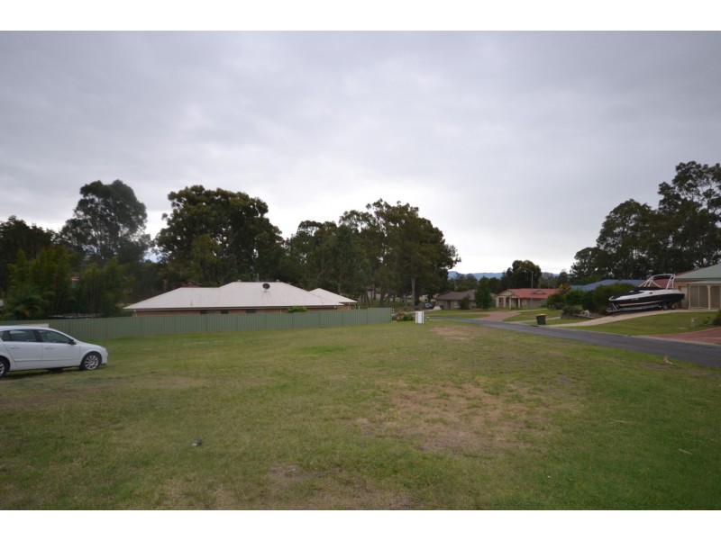 14 Cornelius Place, Nowra NSW 2541
