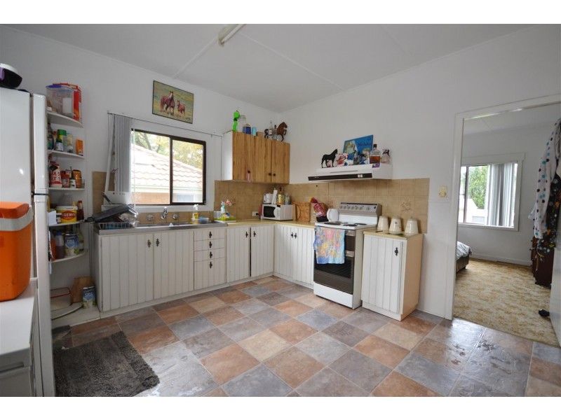 3 Mulgen Crescent, Bomaderry NSW 2541