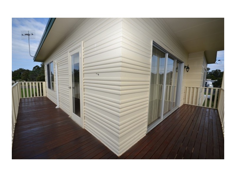 36 Meroo Road, Bomaderry NSW 2541