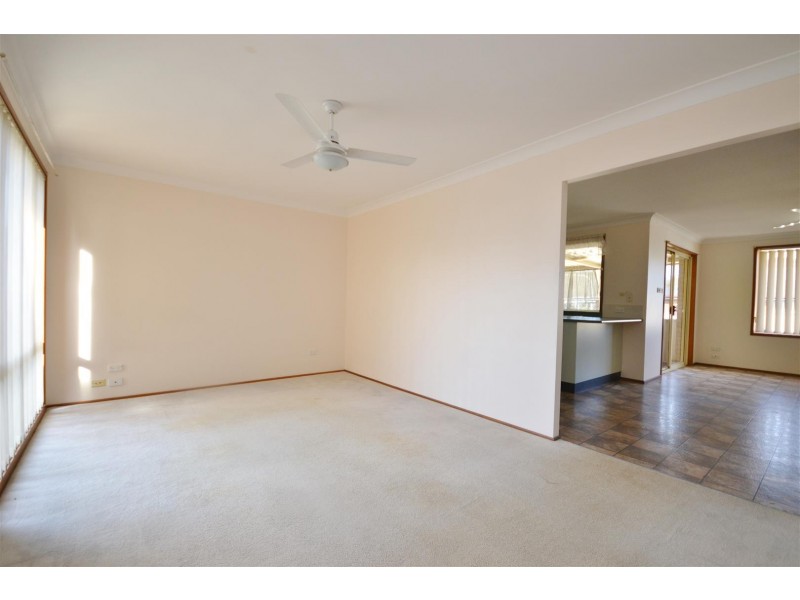 27 Socrates Place, Worrigee NSW 2540