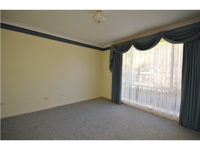 10 Lochaven Drive, Bangalee NSW 2541