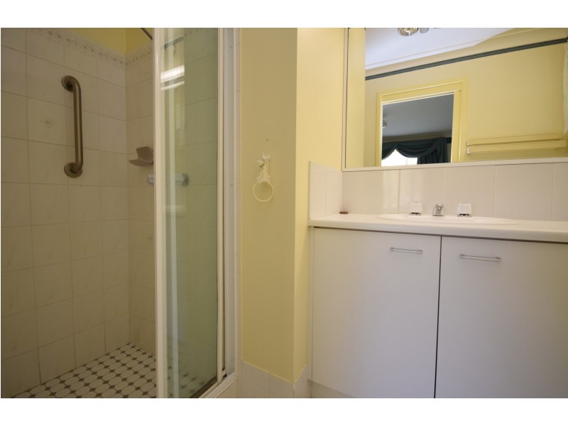 10 Lochaven Drive, Bangalee NSW 2541