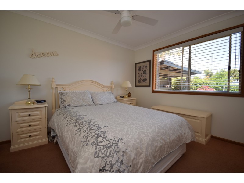 30 Lyrebird Drive, Nowra NSW 2541