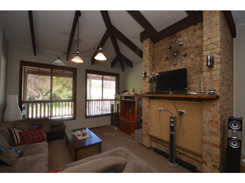 45 Hillcrest Avenue, South Nowra NSW 2541