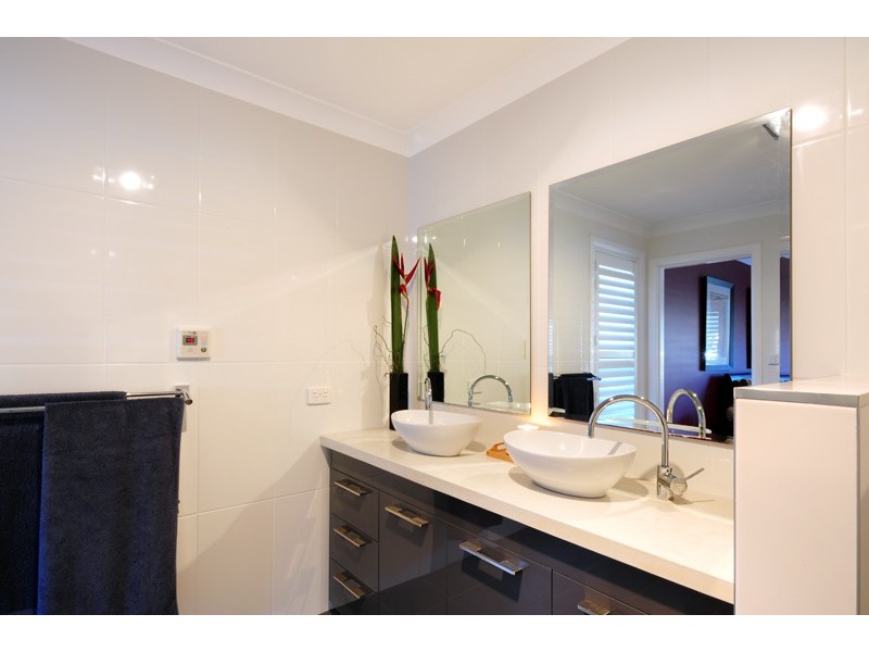 2 Jewel Street, Worrigee NSW 2540