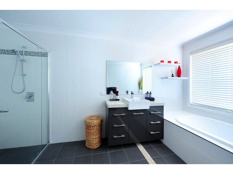 2 Jewel Street, Worrigee NSW 2540