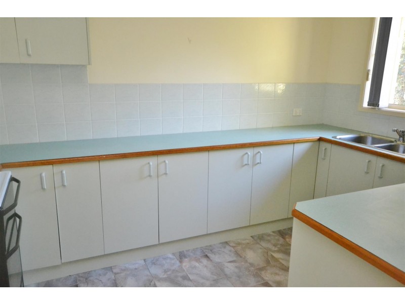 5/8A Rendal Avenue, North Nowra NSW 2541