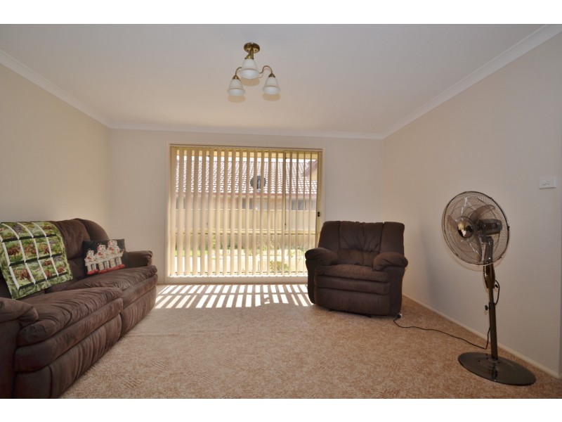 28 Kardella Ave, Nowra NSW 2541
