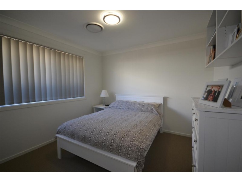 6 George Lee Way, North Nowra NSW 2541