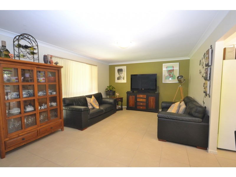 15 Philip Drive, North Nowra NSW 2541