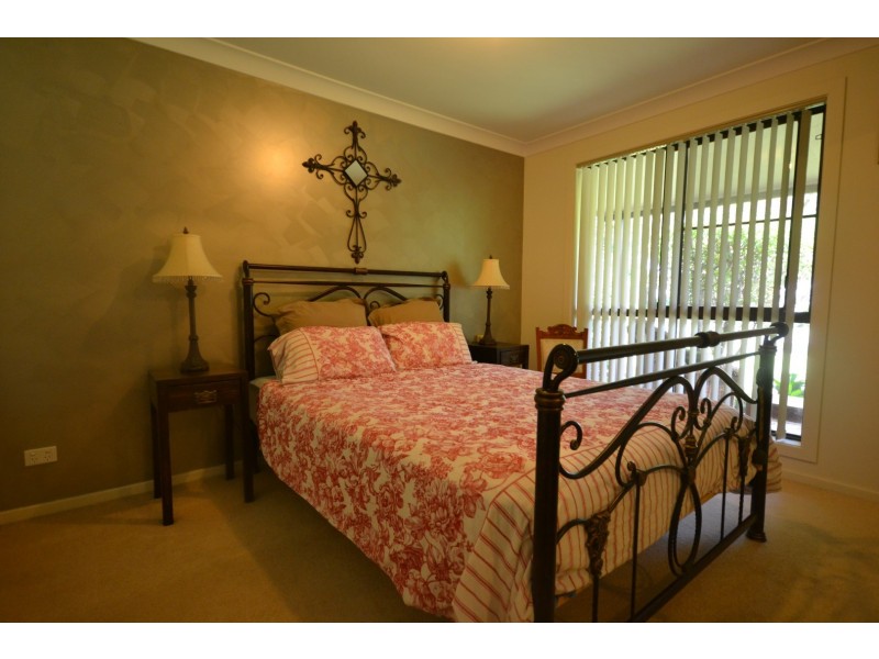 15 Philip Drive, North Nowra NSW 2541