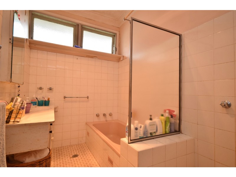 6 Hollands Road, Nowra NSW 2541