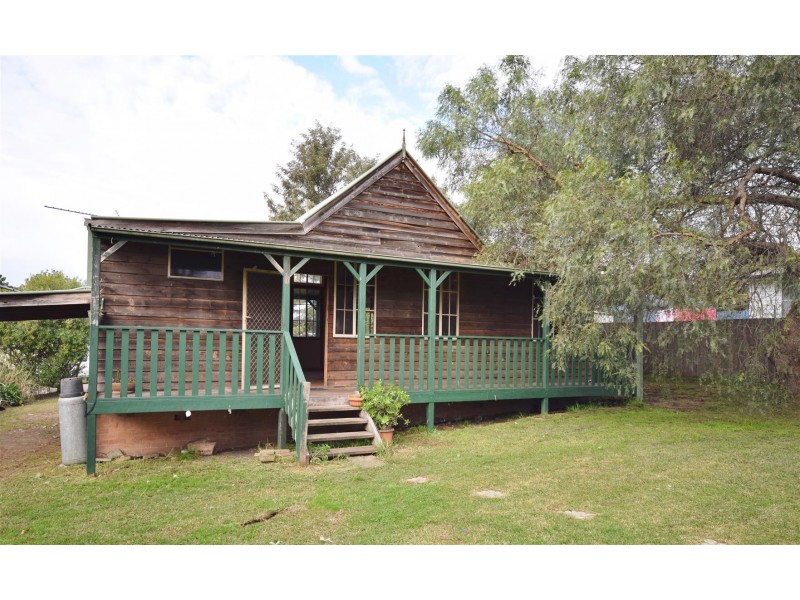 19 Maybush Way, West Nowra NSW 2541