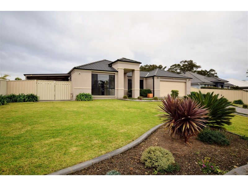 8 Regelia Parade, Worrigee NSW 2540