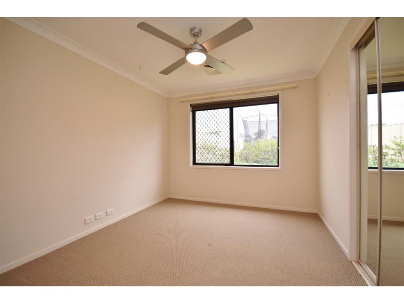 8 Regelia Parade, Worrigee NSW 2540