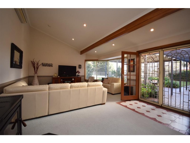 19 Rouse Avenue, Cambewarra NSW 2540