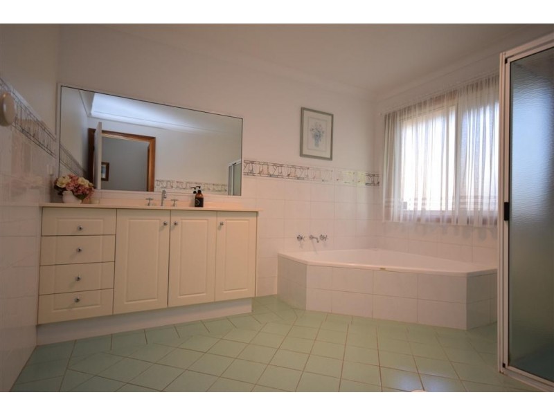 19 Rouse Avenue, Cambewarra NSW 2540