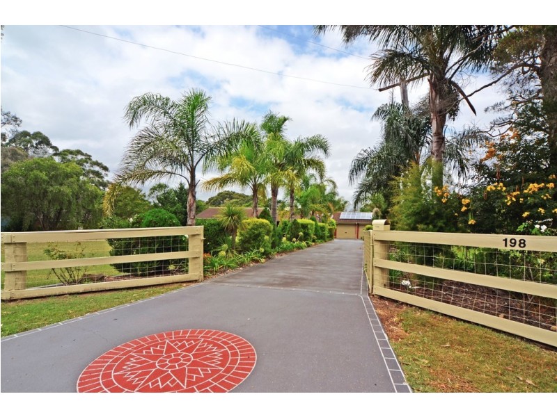 198 Albatross Road, Nowra Hill NSW 2540
