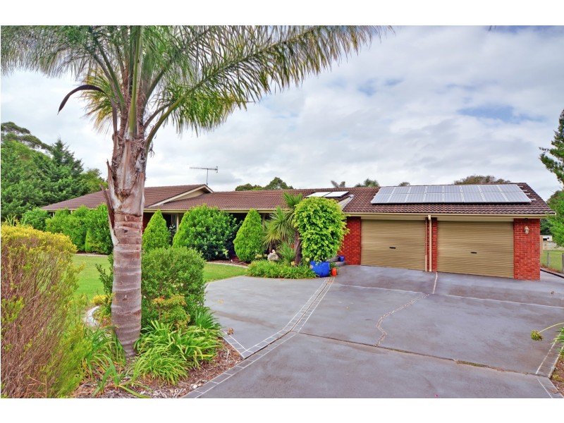 198 Albatross Road, Nowra Hill NSW 2540