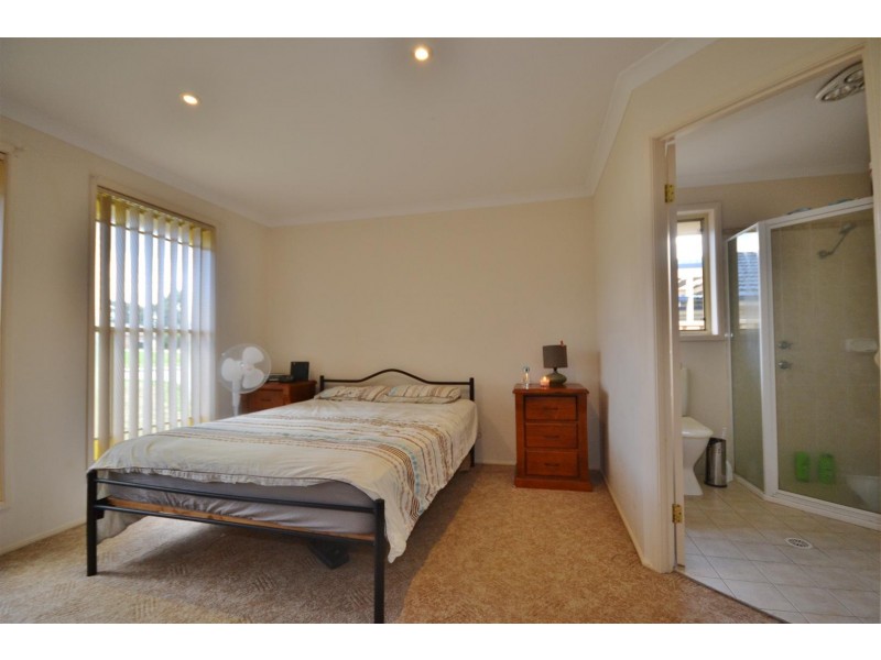 5 Mildura Street, Nowra NSW 2541