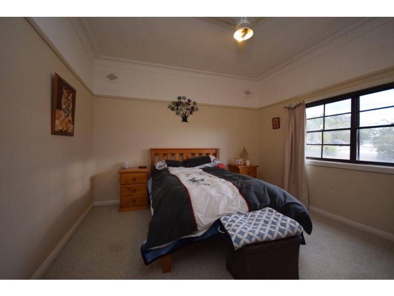 412 Princes Highway, Bomaderry NSW 2541