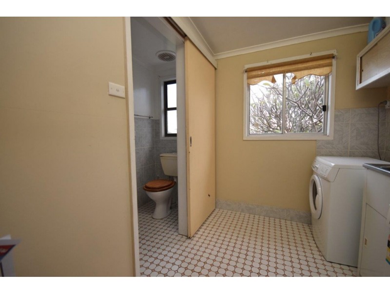 412 Princes Highway, Bomaderry NSW 2541