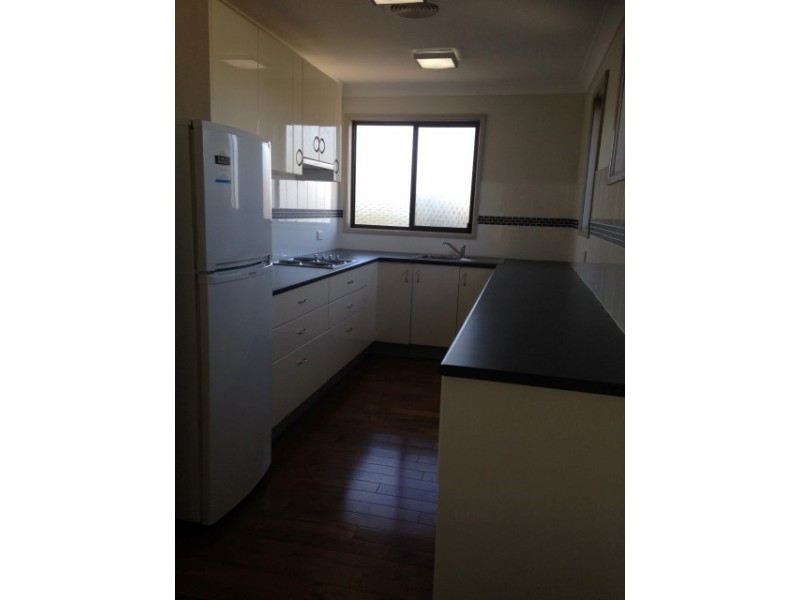 20 Albatross Road, Nowra NSW 2541