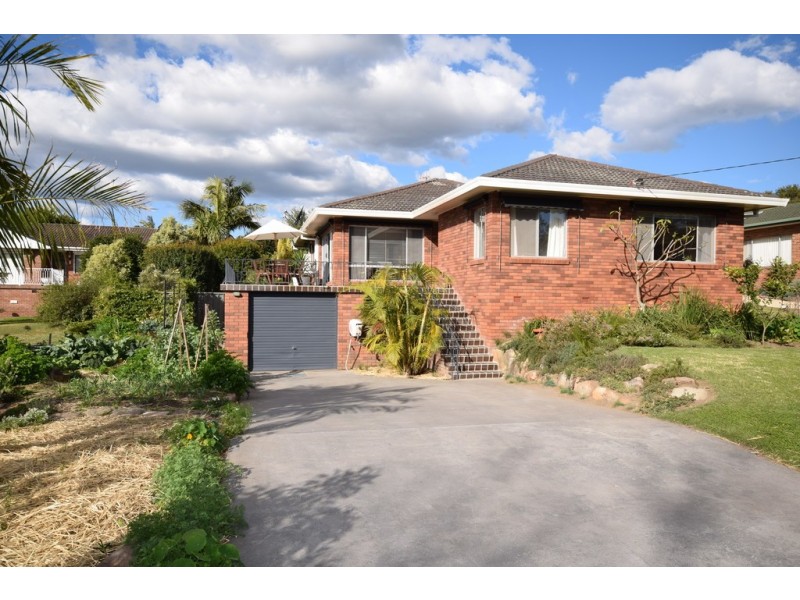 20 Colyer Avenue, Nowra NSW 2541