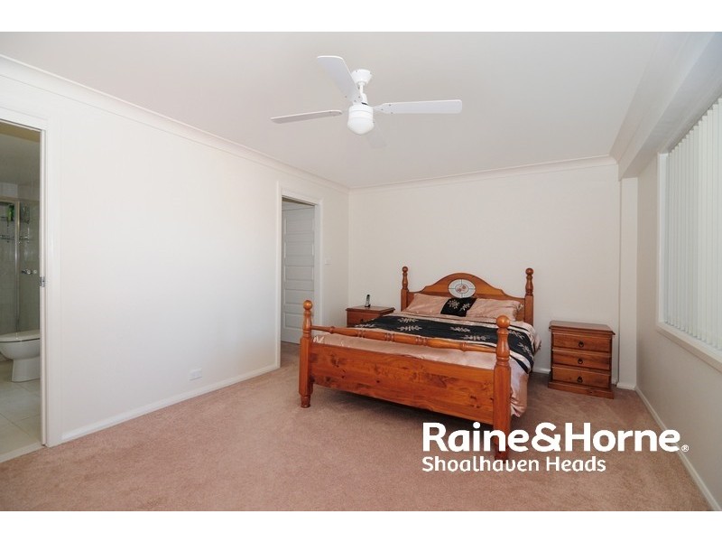 51 Renown Avenue, Shoalhaven Heads NSW 2535