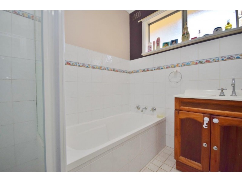 10 Christine Place, Nowra NSW 2541