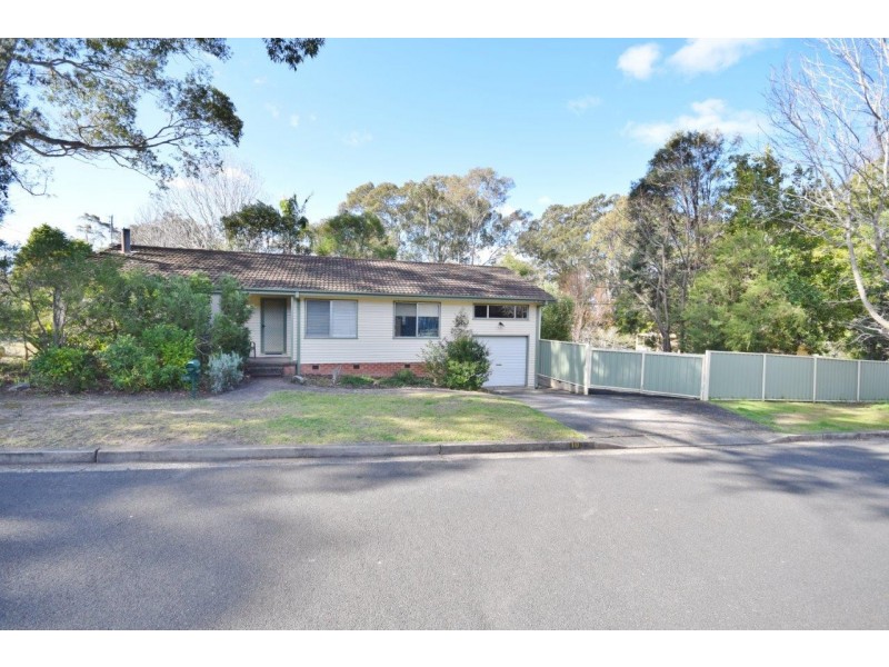 10 Christine Place, Nowra NSW 2541