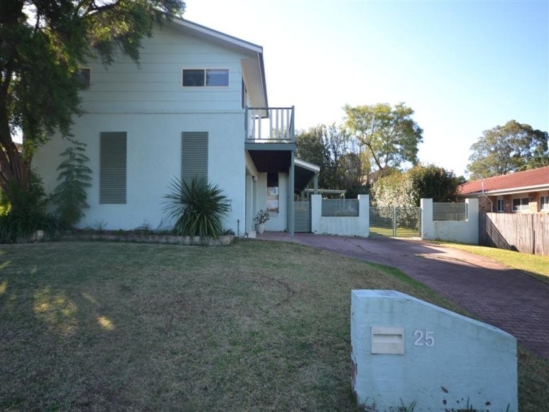 25 Hoskin Street, North Nowra NSW 2541