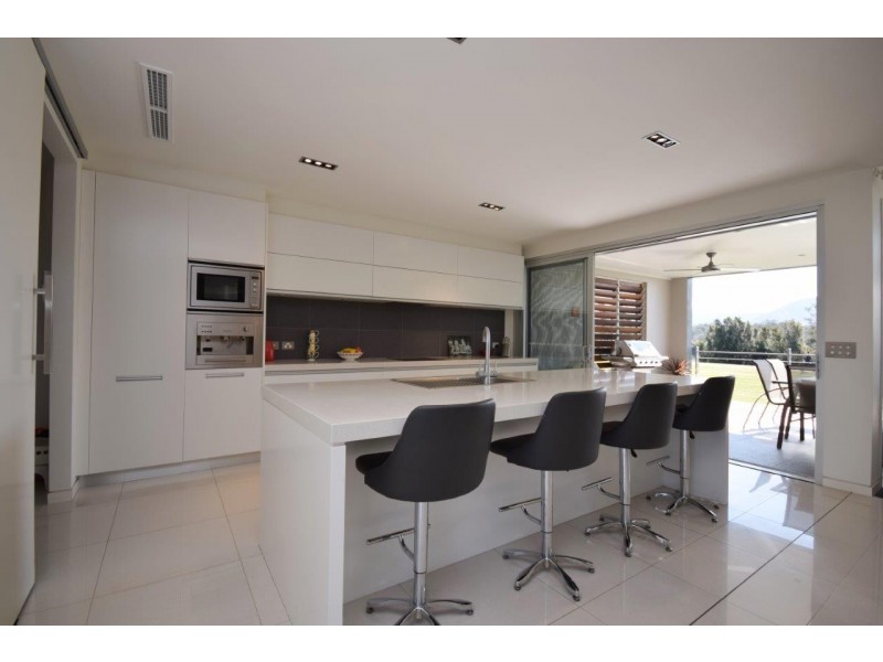 18A Riverview Road, Nowra NSW 2541